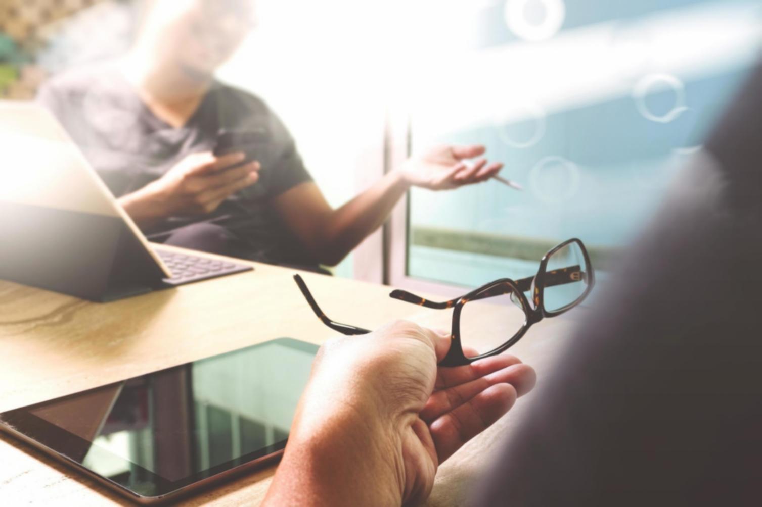 Monitoring-Dashboard mit Echtzeit-Metriken